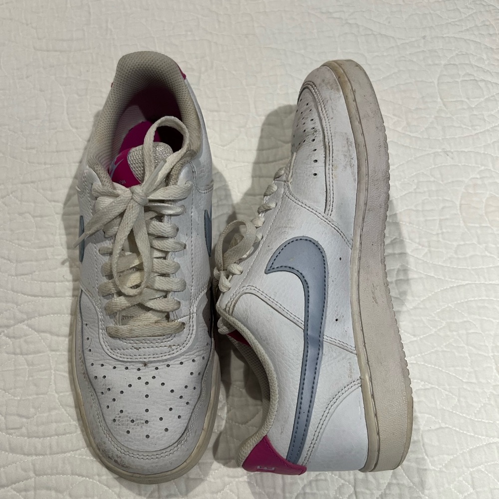 Nike Court Vision Low Sneakers